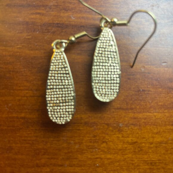 Bundle 3 for $12. Blue Sparkly Gold Tone Dangle Earrings. - Picture 3 of 3
